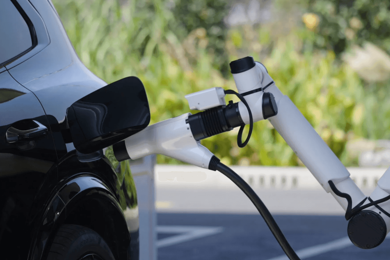 Thị trường xe điện tuần qua: Xuất hiện xe máy điện giá phổ thông, đi tới 100 km/lần sạc Thị trường xe điện tuần qua: Geely ra mắt công nghệ siêu sạc 4 phút