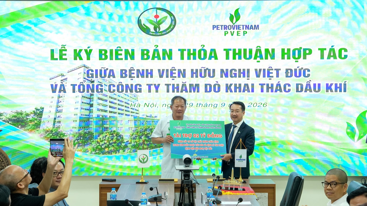 PVEP và Bệnh viện Hữu nghị Việt Đức ký kết hợp tác, mở rộng kết nối y tế chuyên sâu
