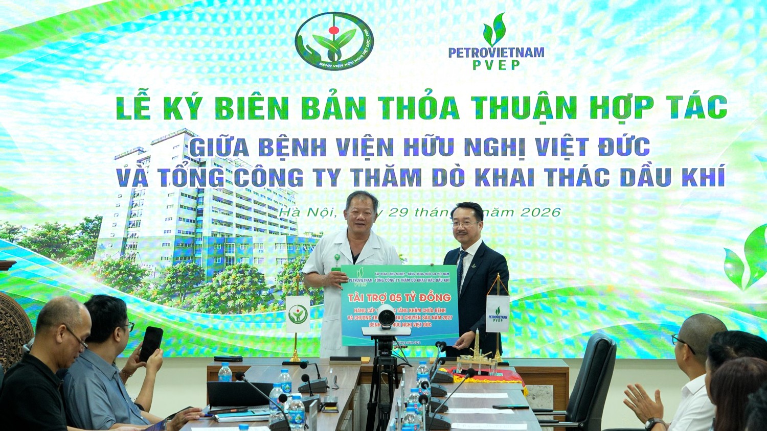 PVEP và Bệnh viện Hữu nghị Việt Đức ký kết hợp tác, mở rộng kết nối y tế chuyên sâu