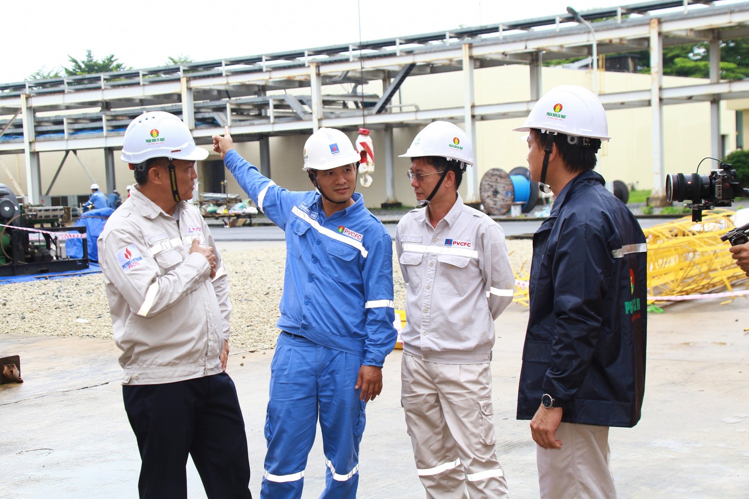 Chạy đua từng giờ trên công trường BDTT Nhà máy Đạm Cà Mau