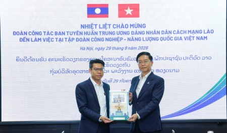[VIDEO] Đảng ủy PETROVIETNAM làm việc với Ban Tuyên huấn Trung ương Đảng Nhân dân Cách mạng Lào