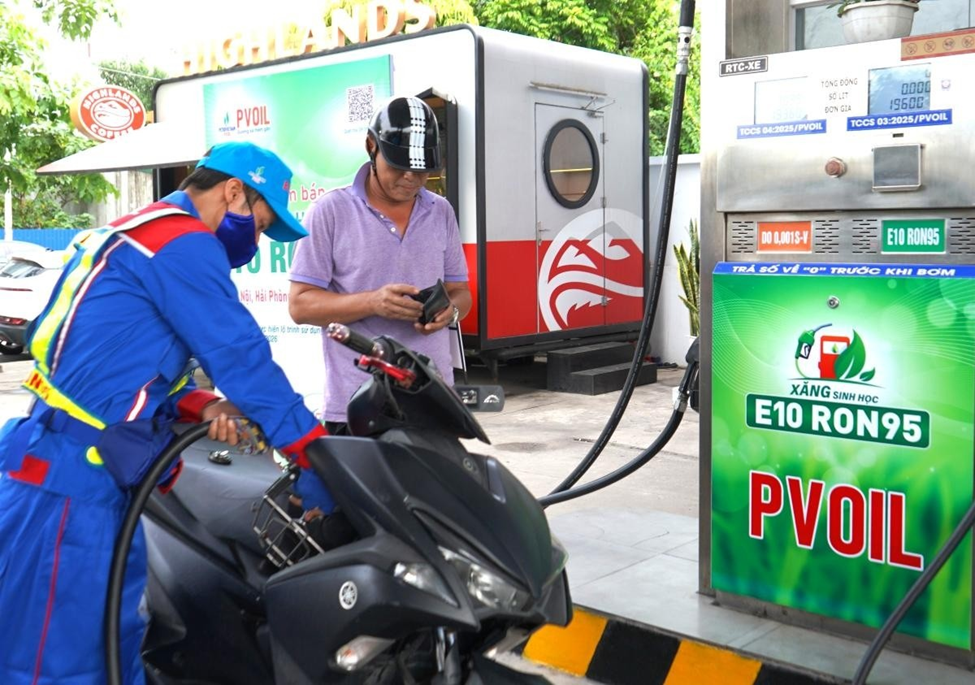 Quản lý giá xăng dầu: Tăng quyền chủ động cho doanh nghiệp