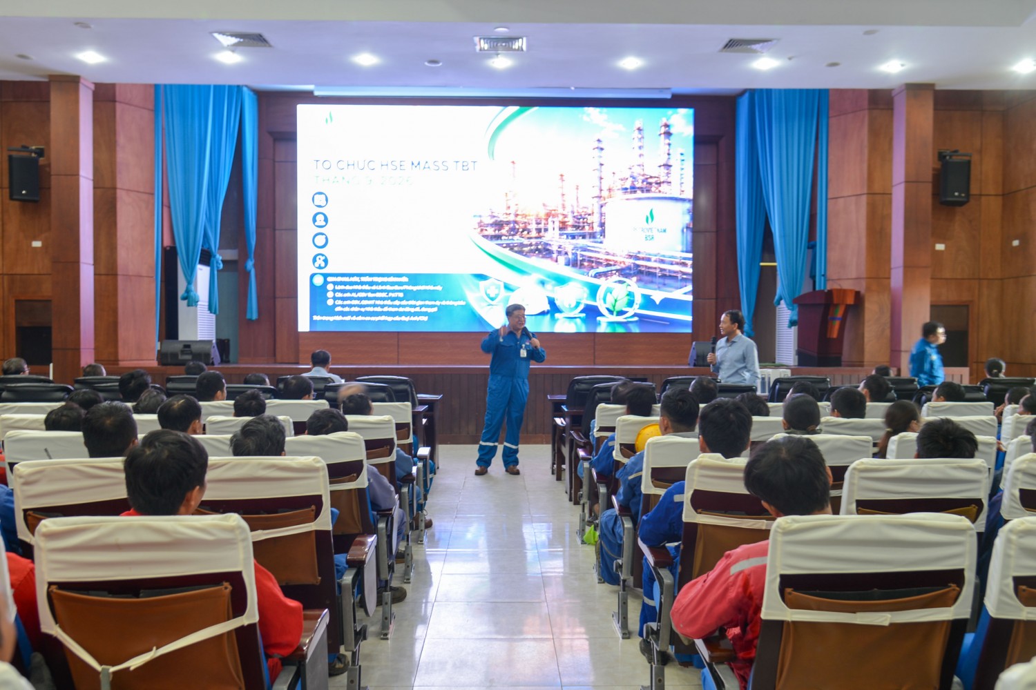 NMLD Dung Quất cán mốc hơn 59 triệu giờ công an toàn