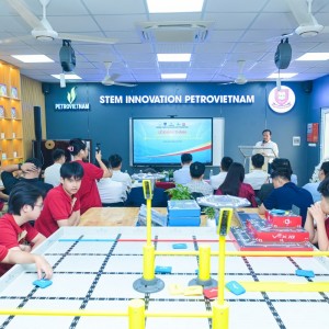 [VIDEO] PETROVIETNAM và PV Drilling khánh thành và trao tặng phòng STEM cho Trường THPT Khoa học Giáo dục