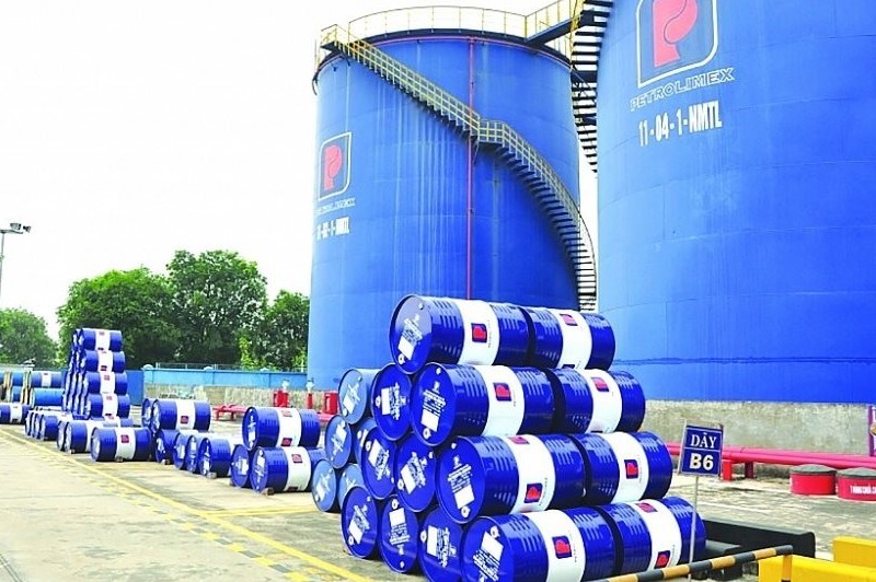 Chính phủ gia hạn chính sách thuế với xăng dầu đến hết năm 2026