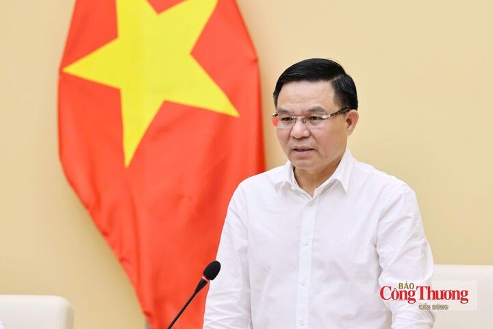 Xây dựng bộ giải pháp thúc đẩy tăng trưởng ngành Công Thương