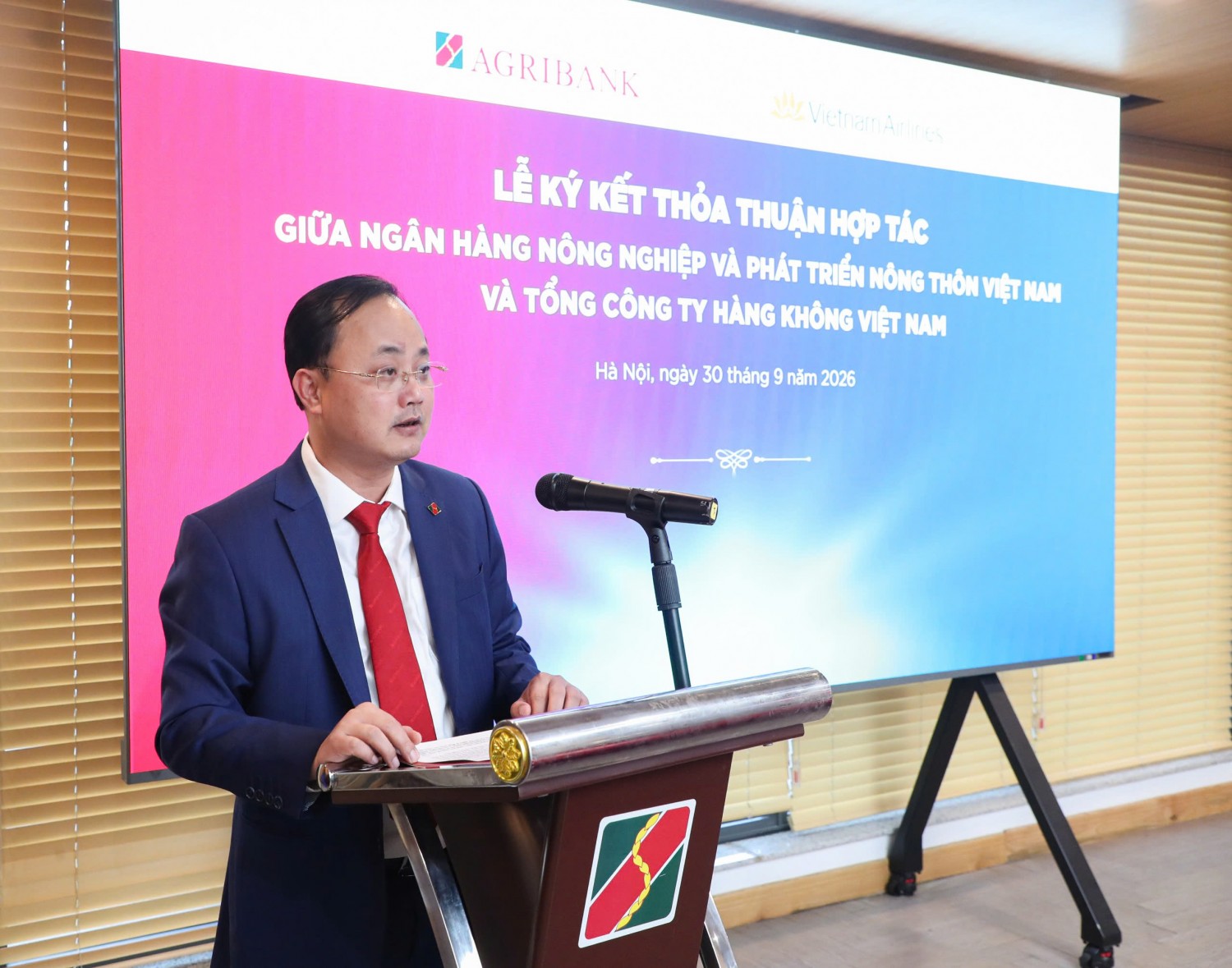 Agribank và Vietnam Airlines mở rộng hợp tác, kết nối hệ sinh thái hàng không - tài chính ngân hàng