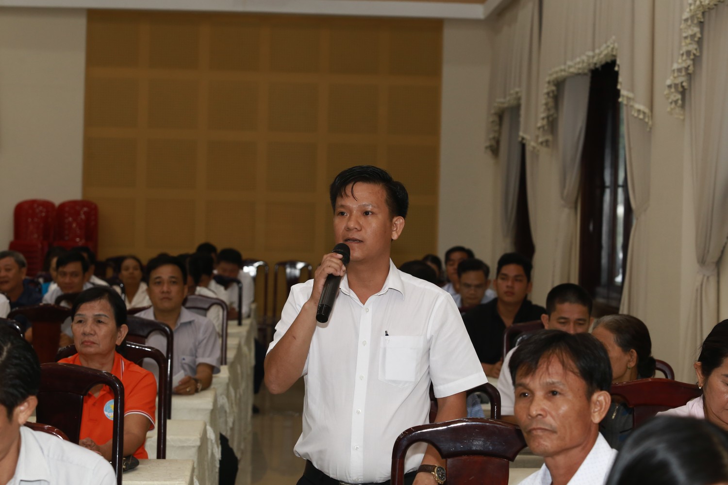 ĐBQH Lê Ngọc Sơn tham gia tiếp xúc cử tri trước Kỳ họp thứ hai, Quốc hội khóa XVI