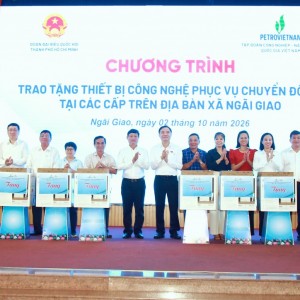 PETROVIETNAM tặng thiết bị công nghệ phục vụ chuyển đổi số tại xã Ngãi Giao (TP Hồ Chí Minh)