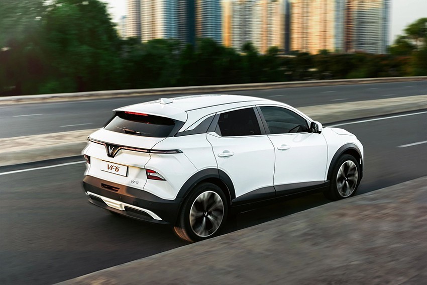 “Vì tương lai xanh” ưu đãi 9%: VF 6 mở lối nâng cấp từ sedan lên SUV điện cho gia đình trẻ