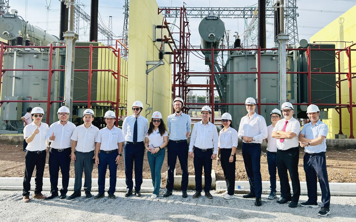 EVNNPT chủ động đa dạng hóa nguồn vốn, tạo nguồn lực phát triển lưới truyền tải điện đến năm 2030 EVNNPT chủ động đa dạng hóa nguồn vốn, tạo nguồn lực phát triển lưới truyền tải điện đến năm 2030