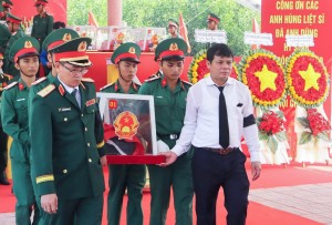 Quảng Ngãi: Lễ truy điệu và an táng 12 hài cốt liệt sĩ tại xã Ba Động