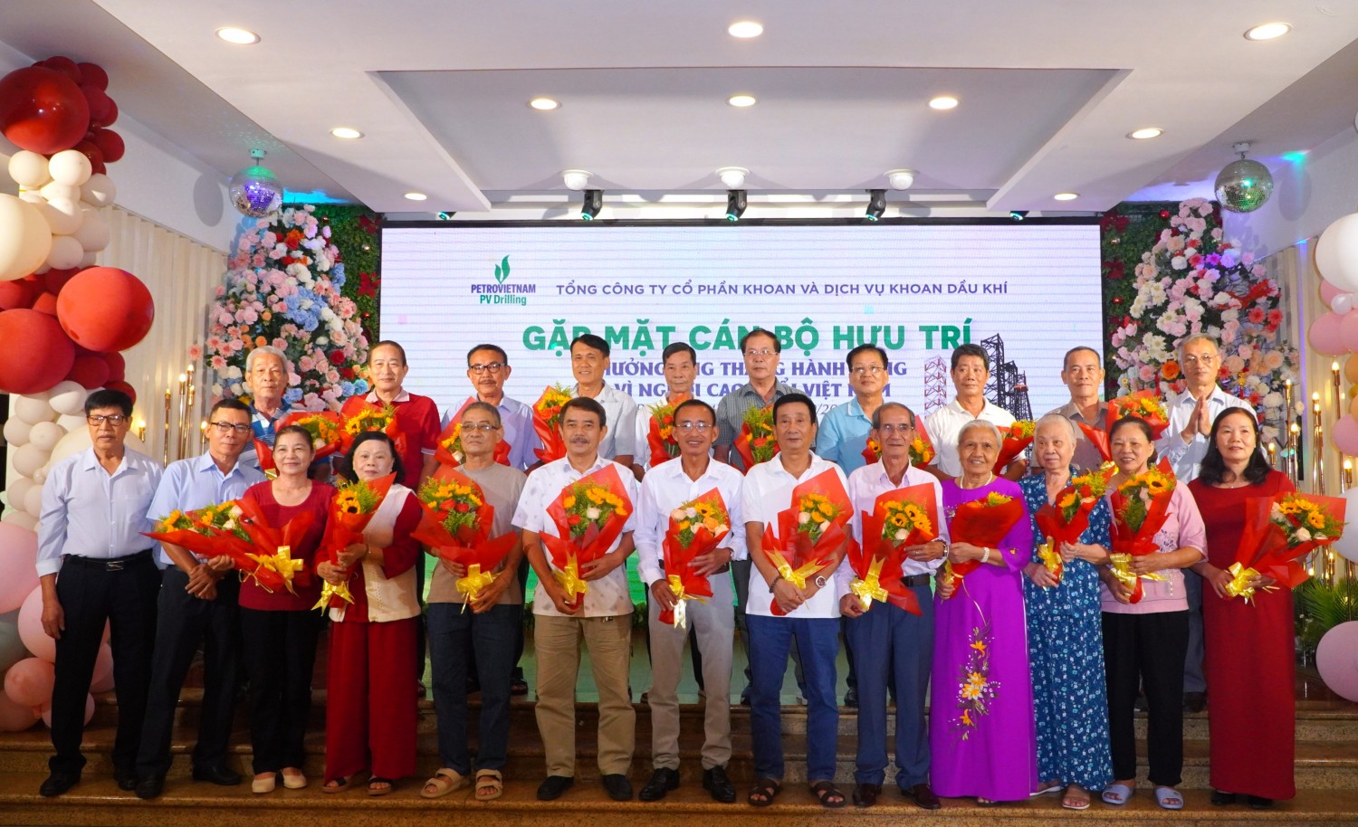Ban Liên lạc hưu trí PV Drilling chúc thọ các cán bộ hưu trí đạt cột mốc tuổi 70, 75, 80, 85…tại Tp. Hồ Chí Minh