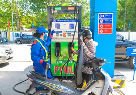 Bộ Công Thương xây dựng cơ chế cảnh báo biến động giá xăng dầu bất thường