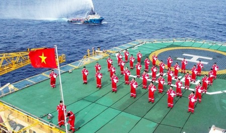 PETROVIETNAM phát huy truyền thống vẻ vang, nâng cao chất lượng công tác xây dựng Đảng