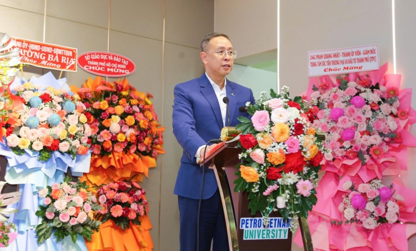 PVU long trọng tổ chức Lễ Tốt nghiệp năm 2026 và Khai giảng năm học mới 2026–2027: Tiếp nối di sản - Chắp cánh khát vọng PVU tổ chức Lễ Tốt nghiệp năm 2026 và Khai giảng năm học mới 2026-2027