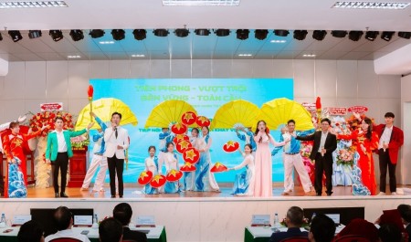 Dấu ấn nghệ thuật “Tiếp nối di sản - Chắp cánh khát vọng” tại PVU: Bản hùng ca chào mừng 65 năm Ngày truyền thống PETROVIETNAM