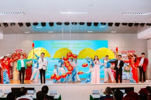 Dấu ấn nghệ thuật “Tiếp nối di sản - Chắp cánh khát vọng” tại PVU: Bản hùng ca chào mừng 65 năm Ngày truyền thống PETROVIETNAM