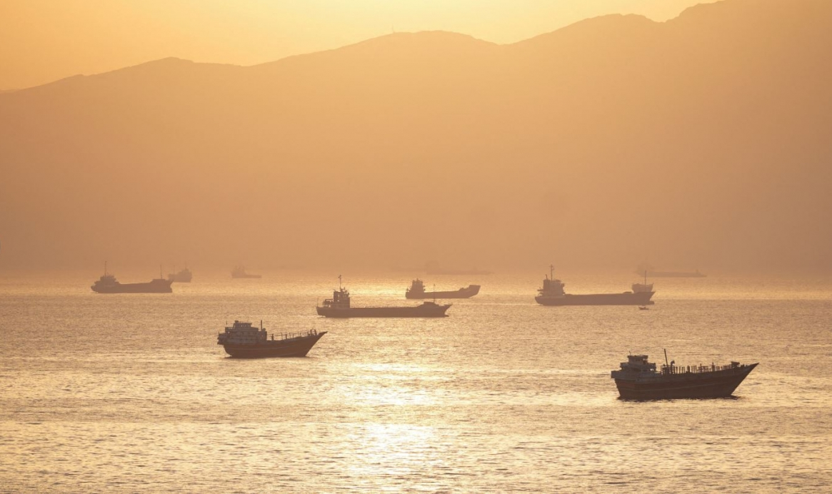Điểm nóng Trung Đông ngày 13/10: Goldman Sachs nâng dự báo giá dầu Brent Điểm nóng Trung Đông ngày 13/10: Goldman Sachs nâng dự báo giá dầu Brent