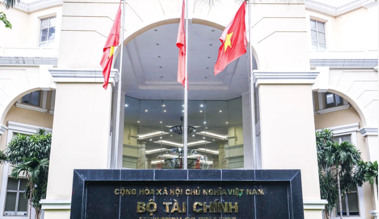 Điểm tin tài chính - ngân hàng ngày 13/10: 245.600 tỷ đồng thuế, phí được miễn, giảm và gia hạn