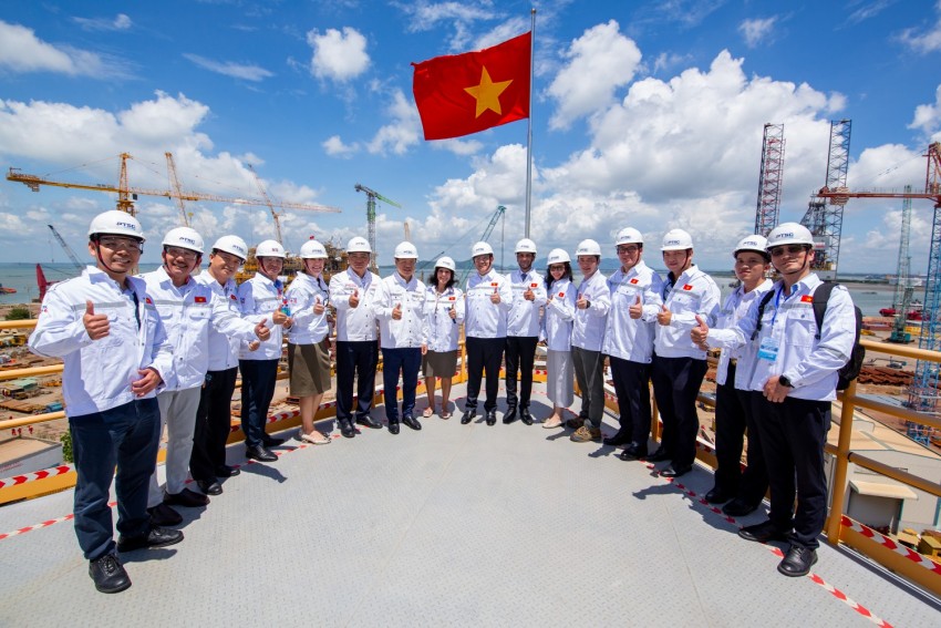 PTSC Marine G&S phối hợp cùng Pacifico Energy khởi động khảo sát hai dự án điện gió ngoài khơi tổng công suất 1,8 GW PTSC Marine G&S phối hợp cùng Pacifico Energy khởi động khảo sát hai dự án điện gió ngoài khơi tổng công suất 1,8 GW