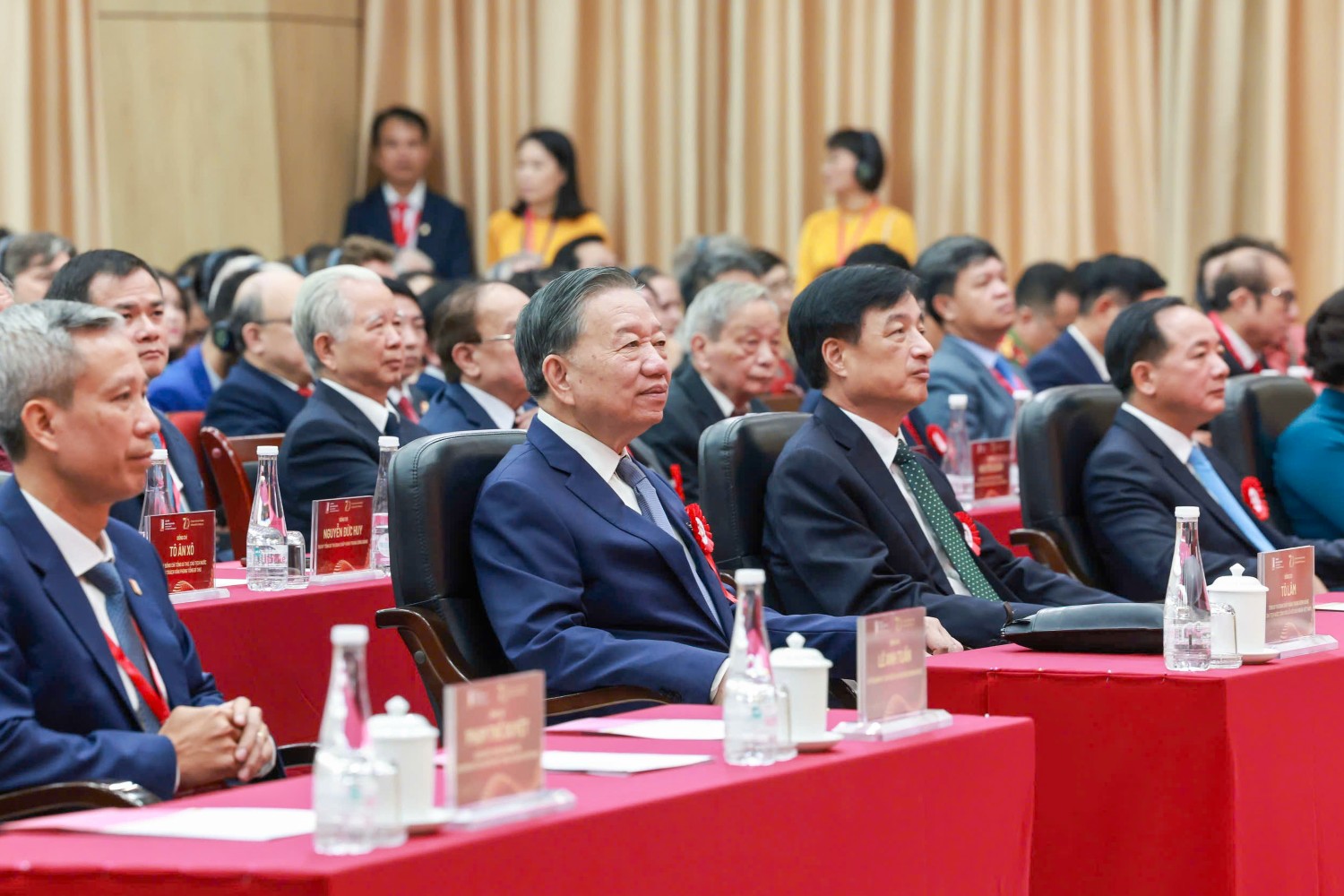 Đại học Bách khoa Hà Nội phải hội tụ trí tuệ Việt Nam toàn cầu và chuyên gia quốc tế Đại học Bách khoa Hà Nội phải hội tụ trí tuệ Việt Nam toàn cầu và chuyên gia quốc tế