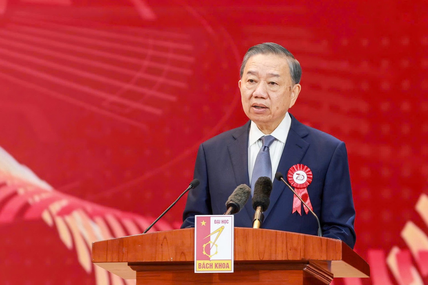 Đại học Bách khoa Hà Nội phải hội tụ trí tuệ Việt Nam toàn cầu và chuyên gia quốc tế Đại học Bách khoa Hà Nội phải hội tụ trí tuệ Việt Nam toàn cầu và chuyên gia quốc tế