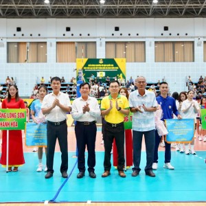 Bùng nổ tranh tài tại Vòng 2 Giải Bóng chuyền Vô địch Quốc gia Cúp Phân bón Cà Mau