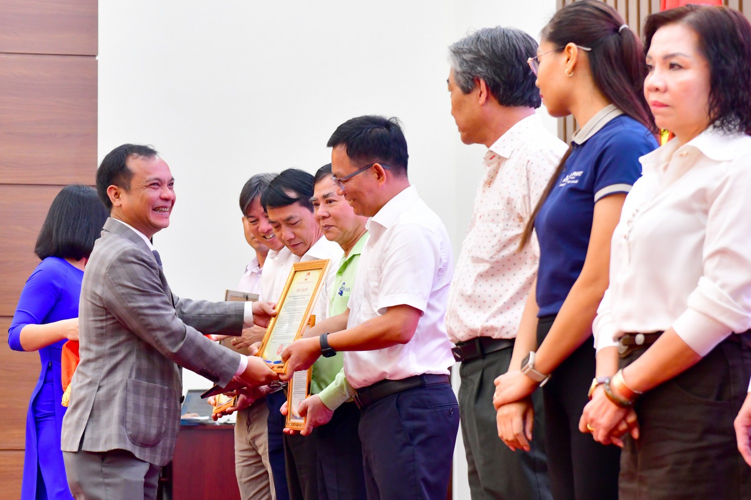 BSR ủng hộ 10 tỷ đồng cho Quỹ “Vì người nghèo” tỉnh Quảng Ngãi BSR ủng hộ 10 tỷ đồng cho Quỹ “Vì người nghèo” tỉnh Quảng Ngãi