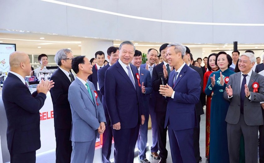 ĐH Bách khoa Hà Nội và GELEXIMCO khánh thành Trung tâm Đổi mới sáng tạo liên ngành Đại học Bách khoa Hà Nội và GELEXIMCO khánh thành Trung tâm Đổi mới sáng tạo liên ngành