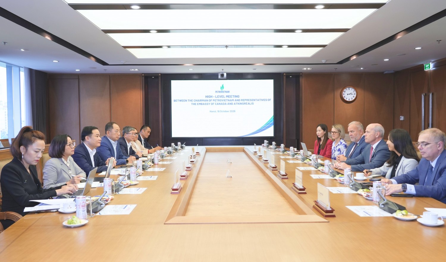 PETROVIETNAM và Canada trao đổi tiềm năng hợp tác điện hạt nhân