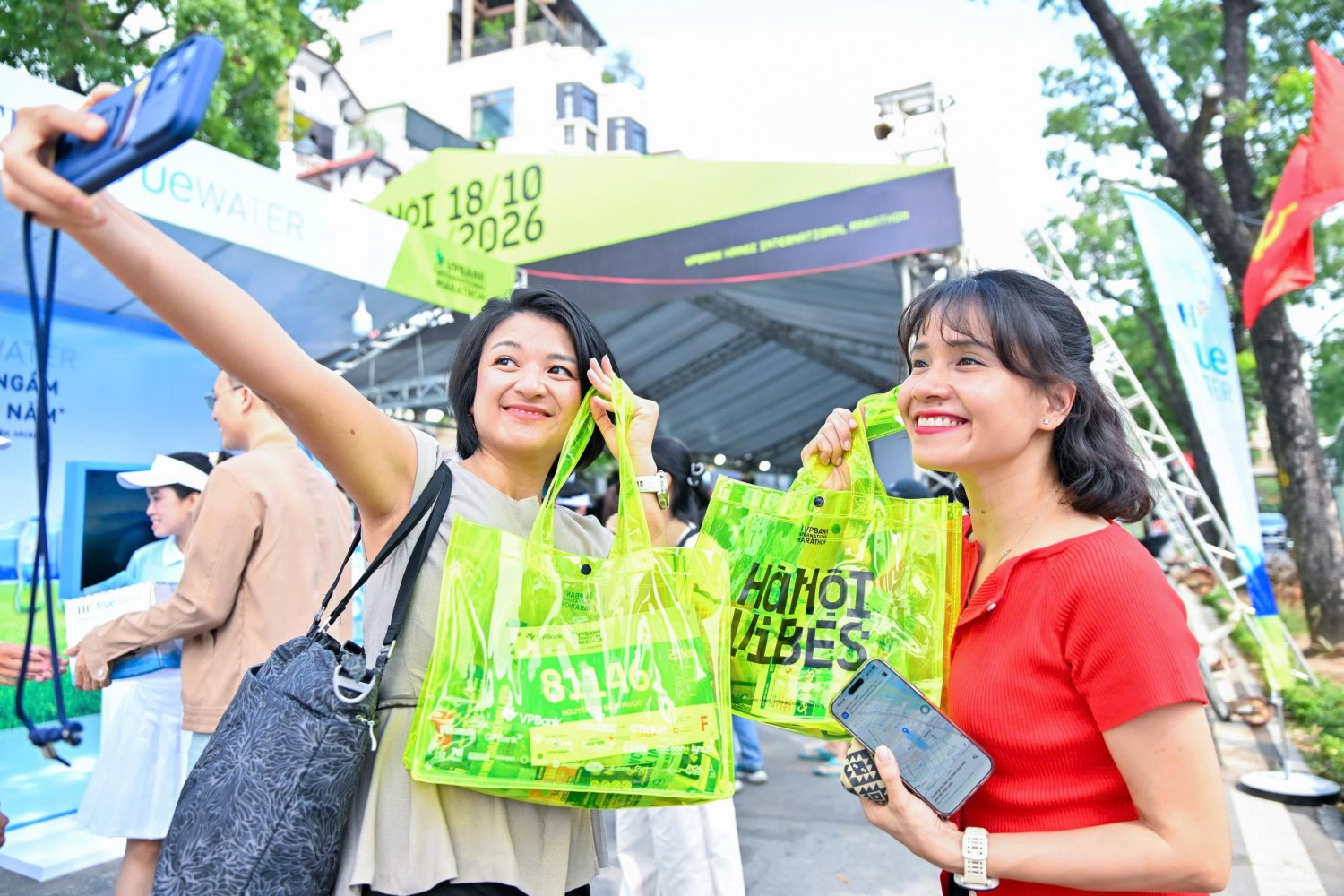Một vòng phố đi bộ, bắt trọn sức nóng VPBank Hanoi International Marathon 2026 trước giờ xuất phát Một vòng phố đi bộ, bắt trọn sức nóng VPBank Hanoi International Marathon 2026 trước giờ xuất phát