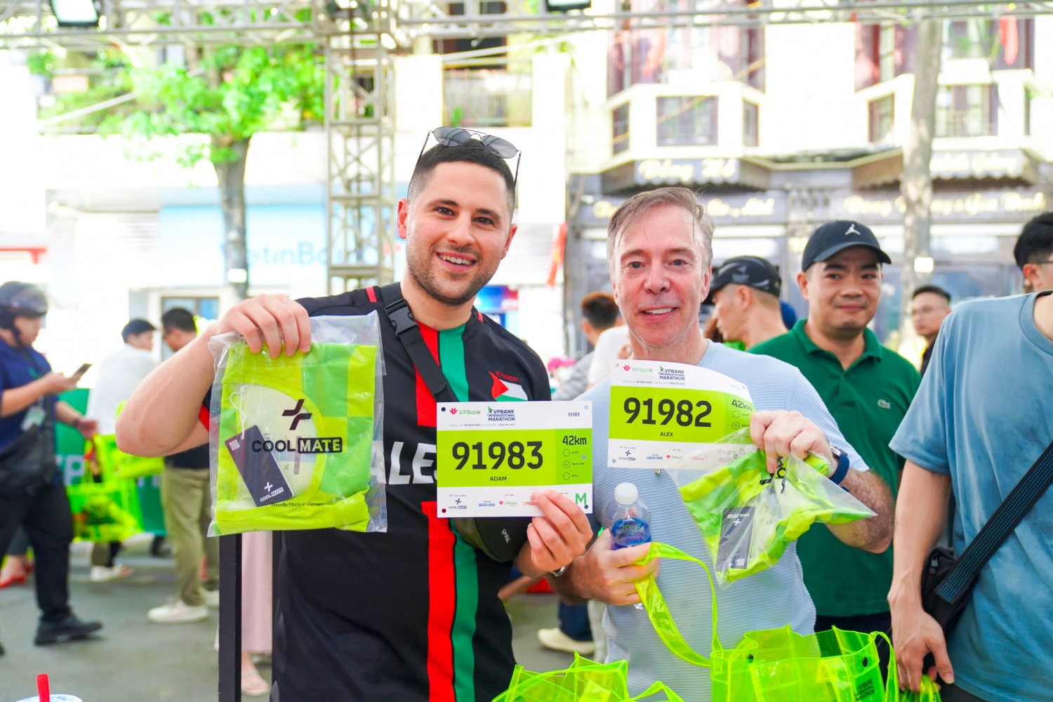 Một vòng phố đi bộ, bắt trọn sức nóng VPBank Hanoi International Marathon 2026 trước giờ xuất phát Một vòng phố đi bộ, bắt trọn sức nóng VPBank Hanoi International Marathon 2026 trước giờ xuất phát