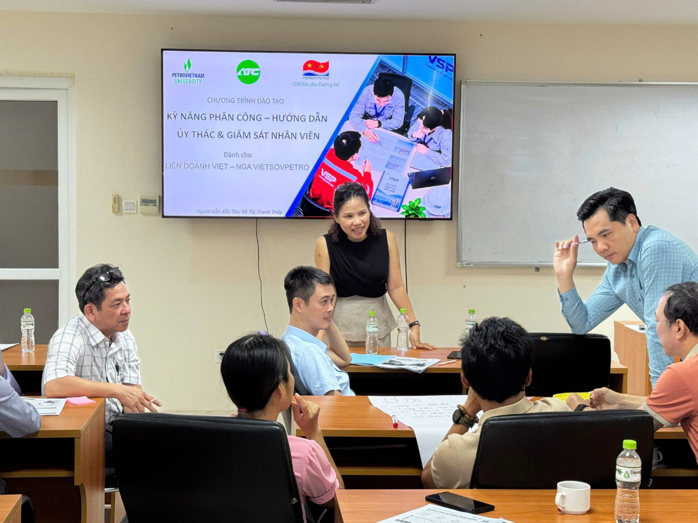 Vietsovpetro bế giảng chương trình nâng cao năng lực quản lý cho đội ngũ quản lý cấp cơ sở Vietsovpetro bế giảng chương trình đào tạo nâng cao năng lực cho đội ngũ quản lý cấp cơ sở