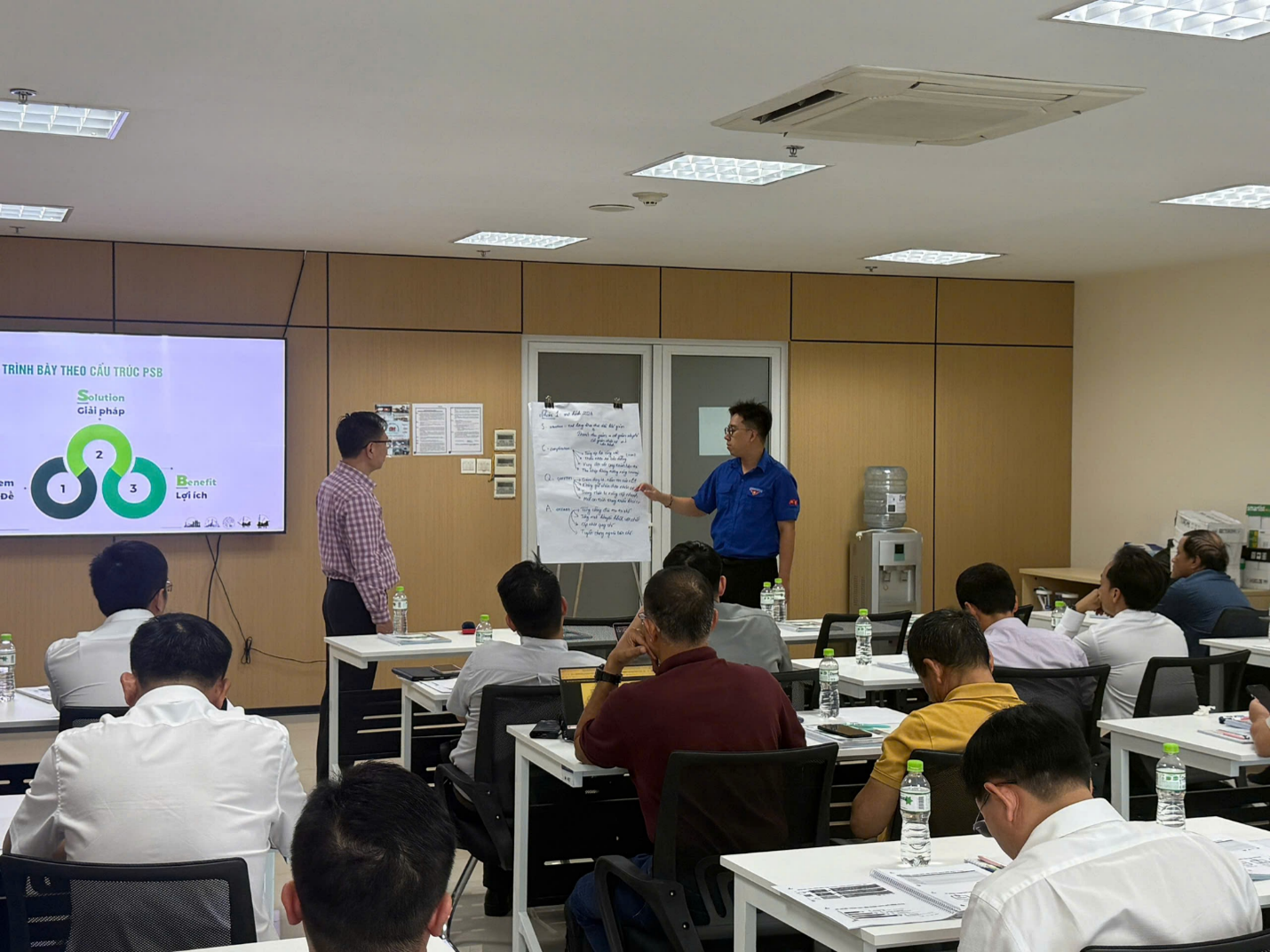 Vietsovpetro bế giảng chương trình nâng cao năng lực quản lý cho đội ngũ quản lý cấp cơ sở Vietsovpetro bế giảng chương trình đào tạo nâng cao năng lực cho đội ngũ quản lý cấp cơ sở