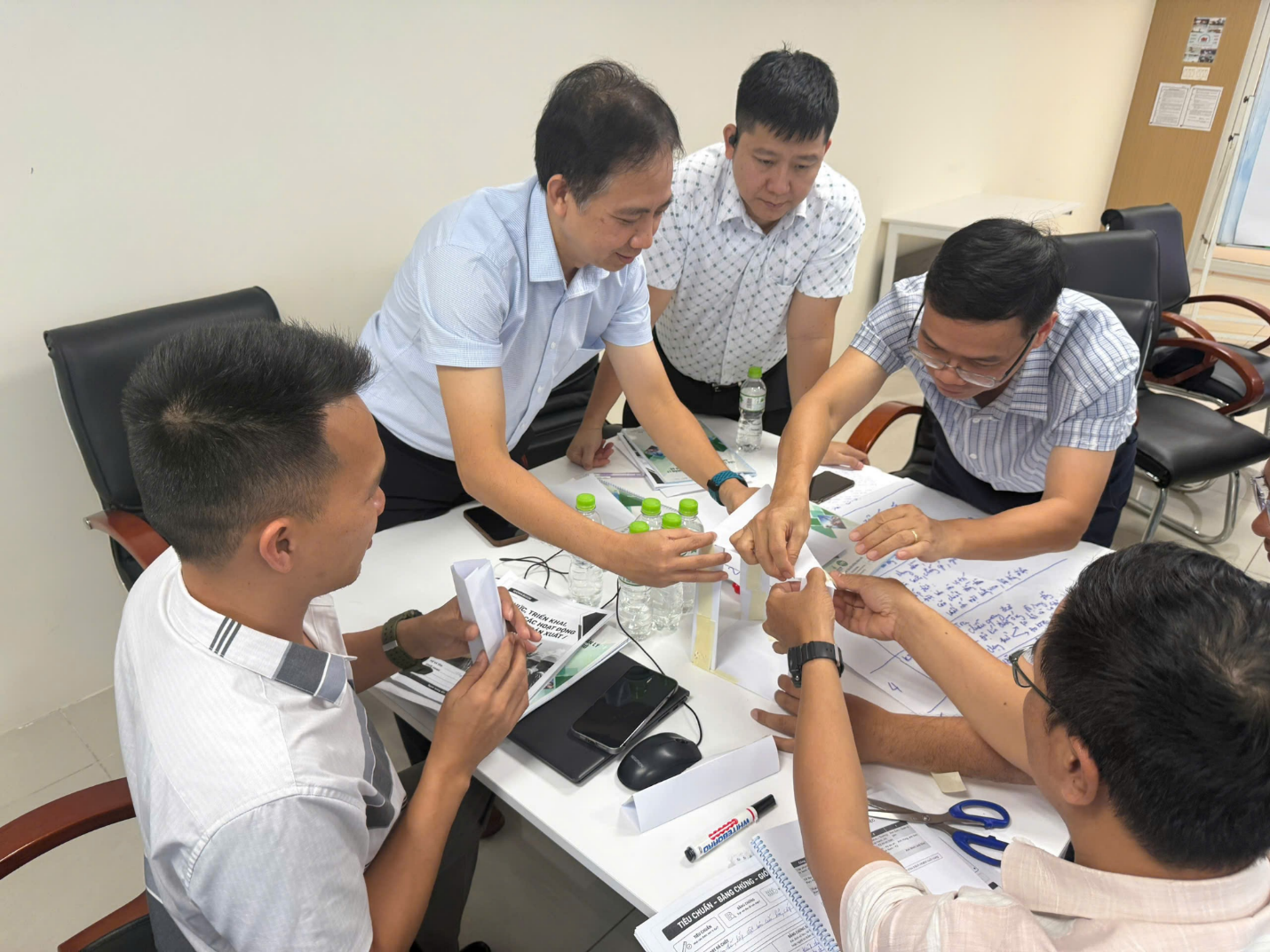Vietsovpetro bế giảng chương trình nâng cao năng lực quản lý cho đội ngũ quản lý cấp cơ sở Vietsovpetro bế giảng chương trình đào tạo nâng cao năng lực cho đội ngũ quản lý cấp cơ sở