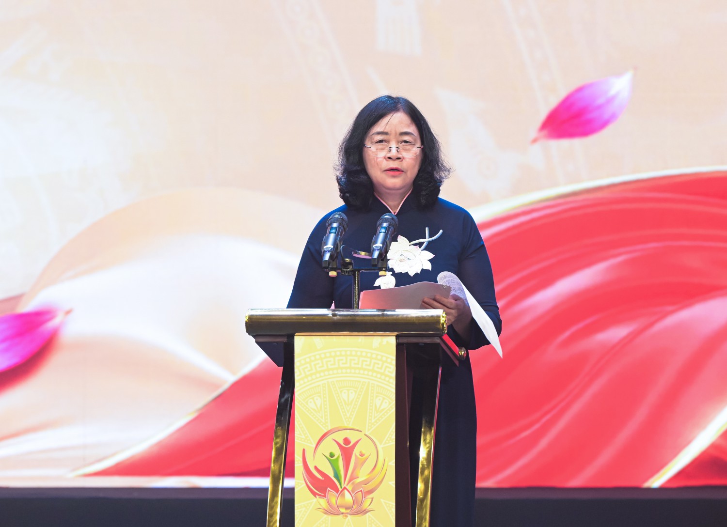 PETROVIETNAM và các đơn vị thành viên ủng hộ 100 tỷ đồng hưởng ứng Tháng cao điểm “Vì người nghèo” năm 2026 PETROVIETNAM và các đơn vị thành viên ủng hộ 100 tỷ đồng hưởng ứng Tháng cao điểm “Vì người nghèo” năm 2026