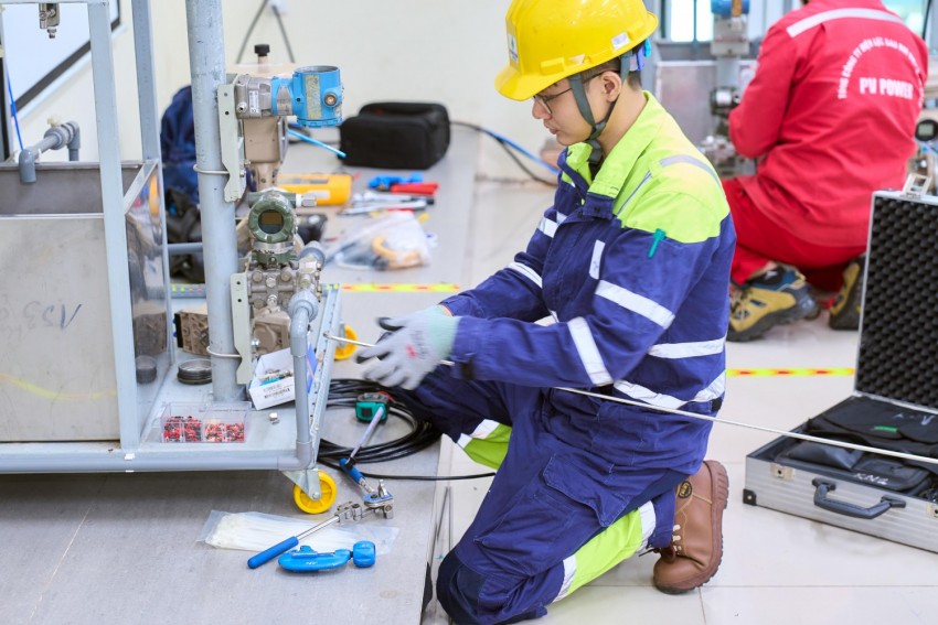 Hội thi tay nghề Dầu khí lần thứ IX -Năm 2026: Những cuộc tranh tài đầu tiên chính thức bắt đầu Hội thi Tay nghề Dầu khí lần thứ IX: Những cuộc tranh tài đầu tiên chính thức bắt đầu