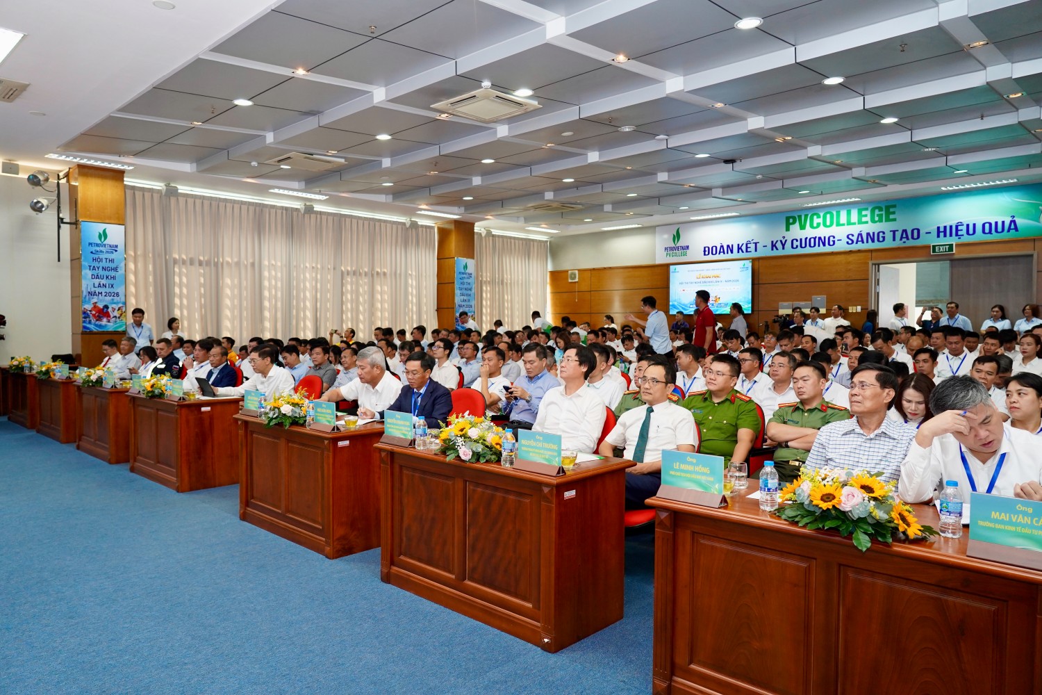 “Mỗi người thợ giỏi hôm nay chính là một phần năng lực cạnh tranh của PETROVIETNAM ngày mai” “Mỗi người thợ giỏi hôm nay chính là một phần năng lực cạnh tranh của PETROVIETNAM ngày mai”