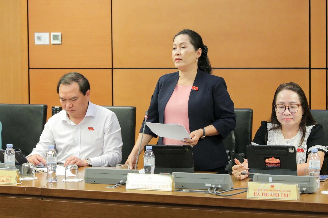 Đại biểu Quốc hội Cao Tuấn Sĩ đề xuất các giải pháp về an ninh năng lượng, dự trữ dầu thô Đại biểu Quốc hội Cao Tuấn Sĩ đề xuất các giải pháp về an ninh năng lượng, dự trữ dầu thô