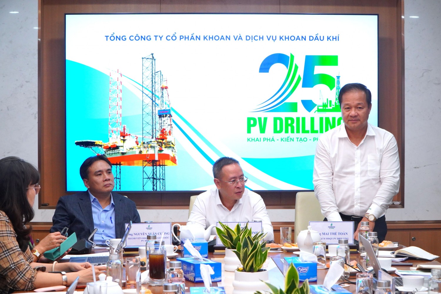 PV Drilling làm việc với Đoàn giám sát thường niên của Hội đồng thành viên PETROVIETNAM