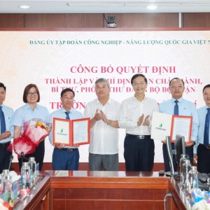 PETROVIETNAM công bố quyết định thành lập các Đảng bộ bộ phận PVU và PVCollege