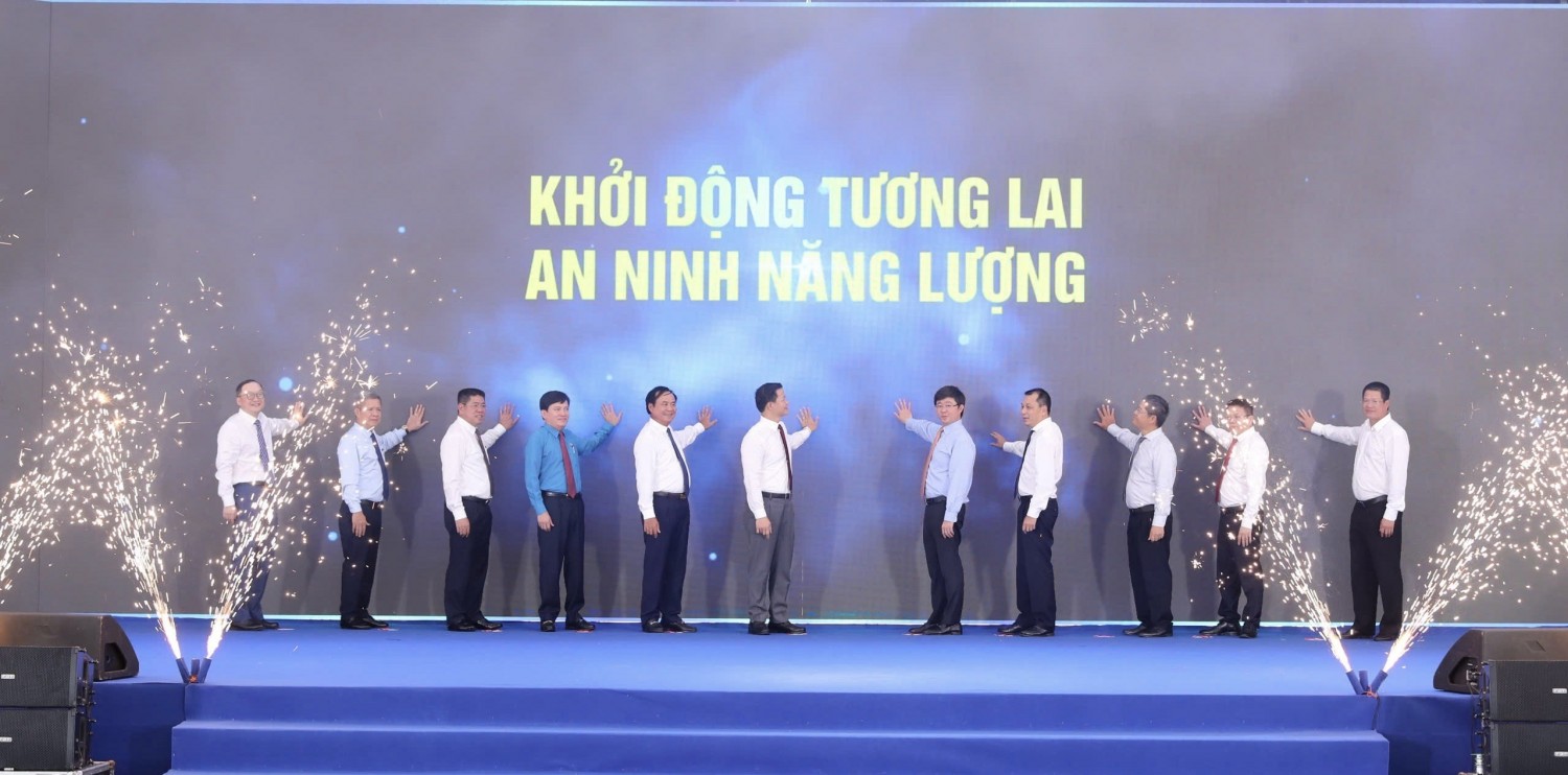 Khởi công dự án Nhà máy nhiệt điện LNG Quảng Trạch II Khởi công dự án Nhà máy nhiệt điện LNG Quảng Trạch II
