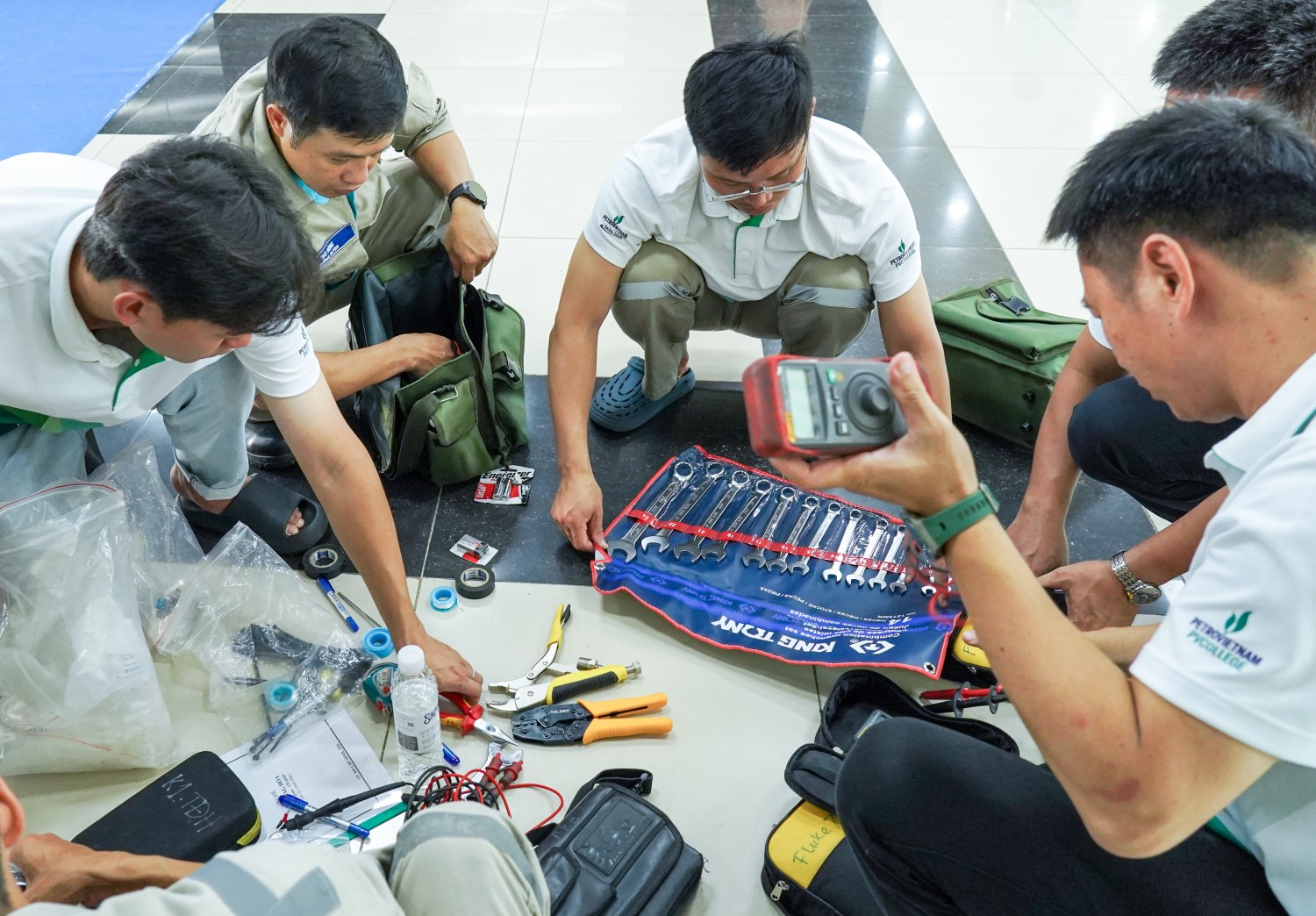 Hội thi Tay nghề Dầu khí 2026: Mỗi phần thi, thêm một trải nghiệm nghề Hội thi Tay nghề Dầu khí 2026: Mỗi phần thi, thêm một trải nghiệm nghề