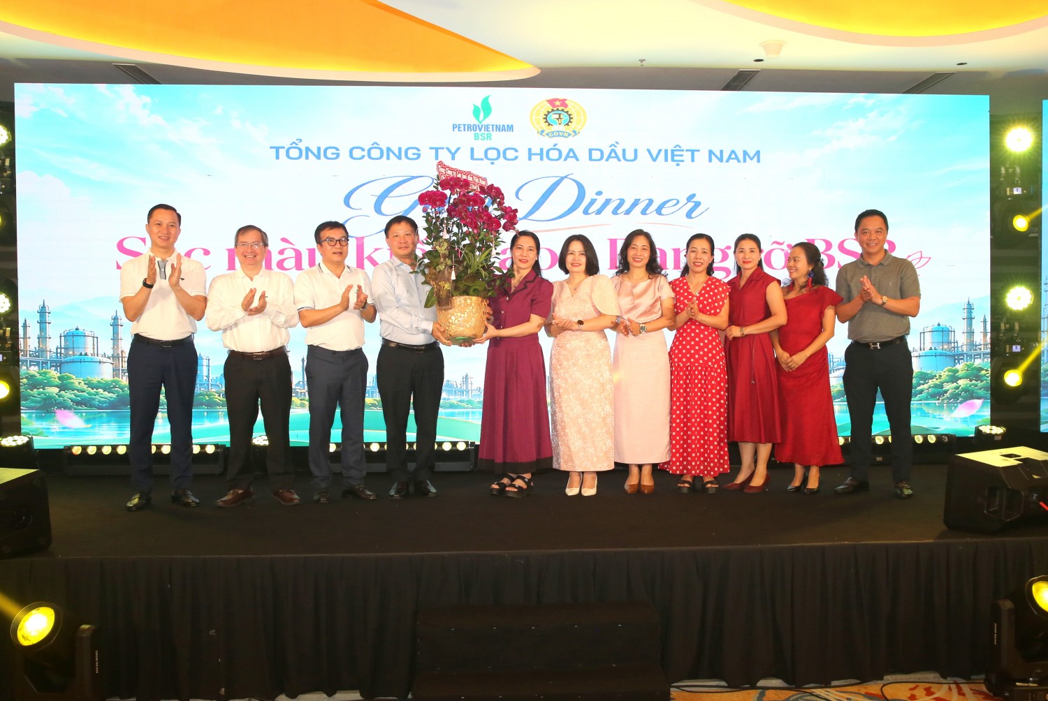 Phụ nữ BSR - nguồn 
