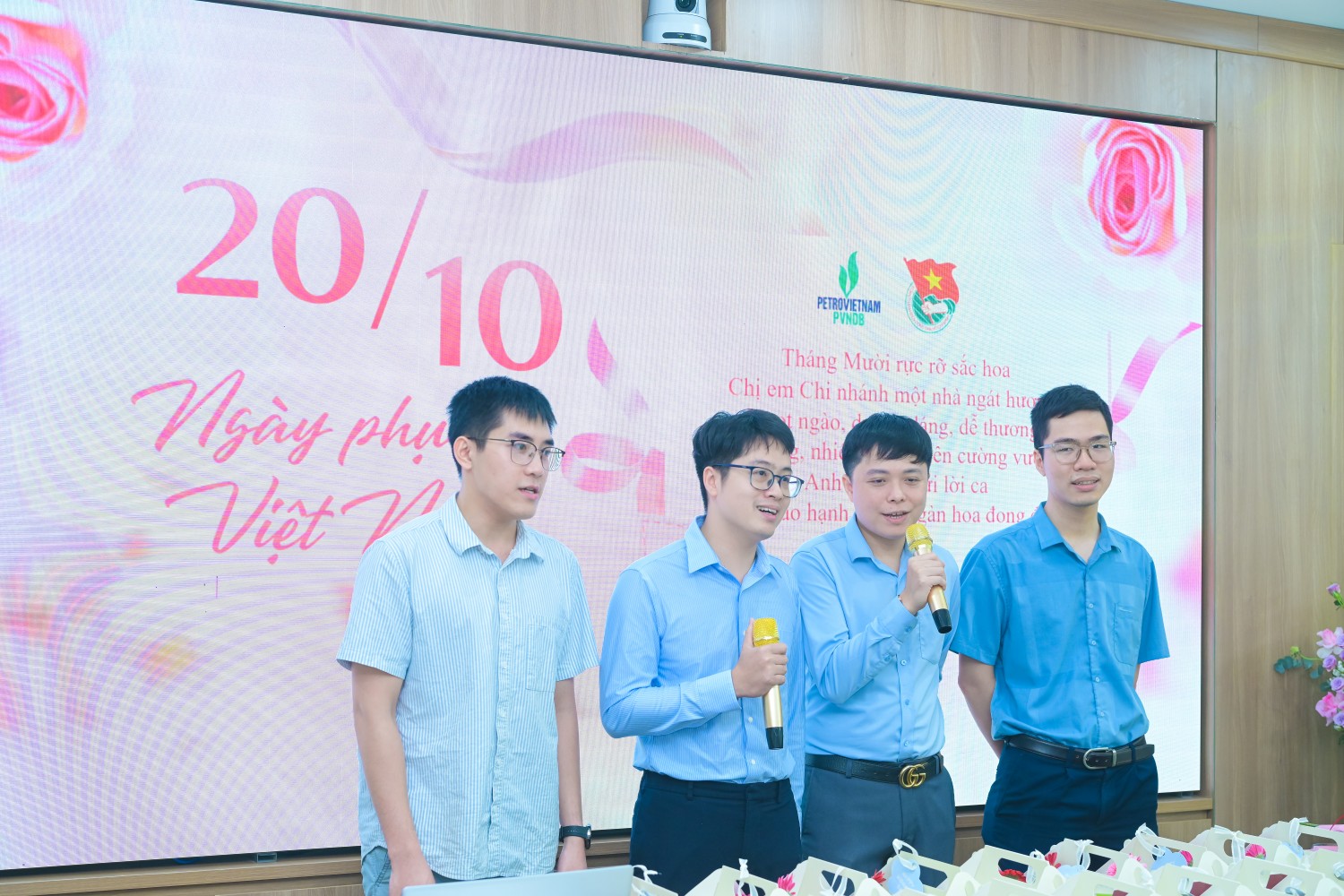 Các tiết mục văn nghệ đặc sắc do Đoàn Thanh niên PVNDB biểu diễn