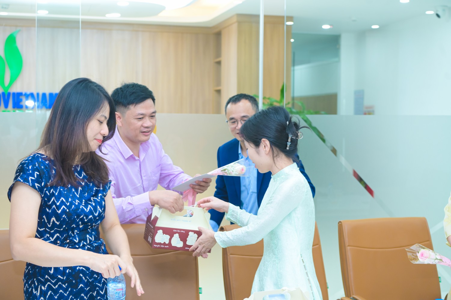 PVNDB tri ân nữ cán bộ, nhân viên nhân dịp 20/10
