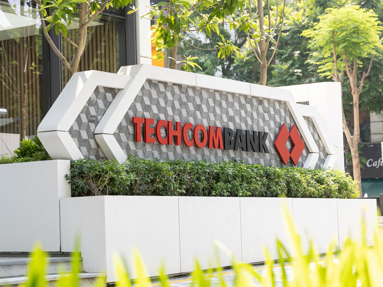 Lợi nhuận quý III lập kỷ lục mới, Techcombank tiếp tục bứt phá mạnh mẽ
