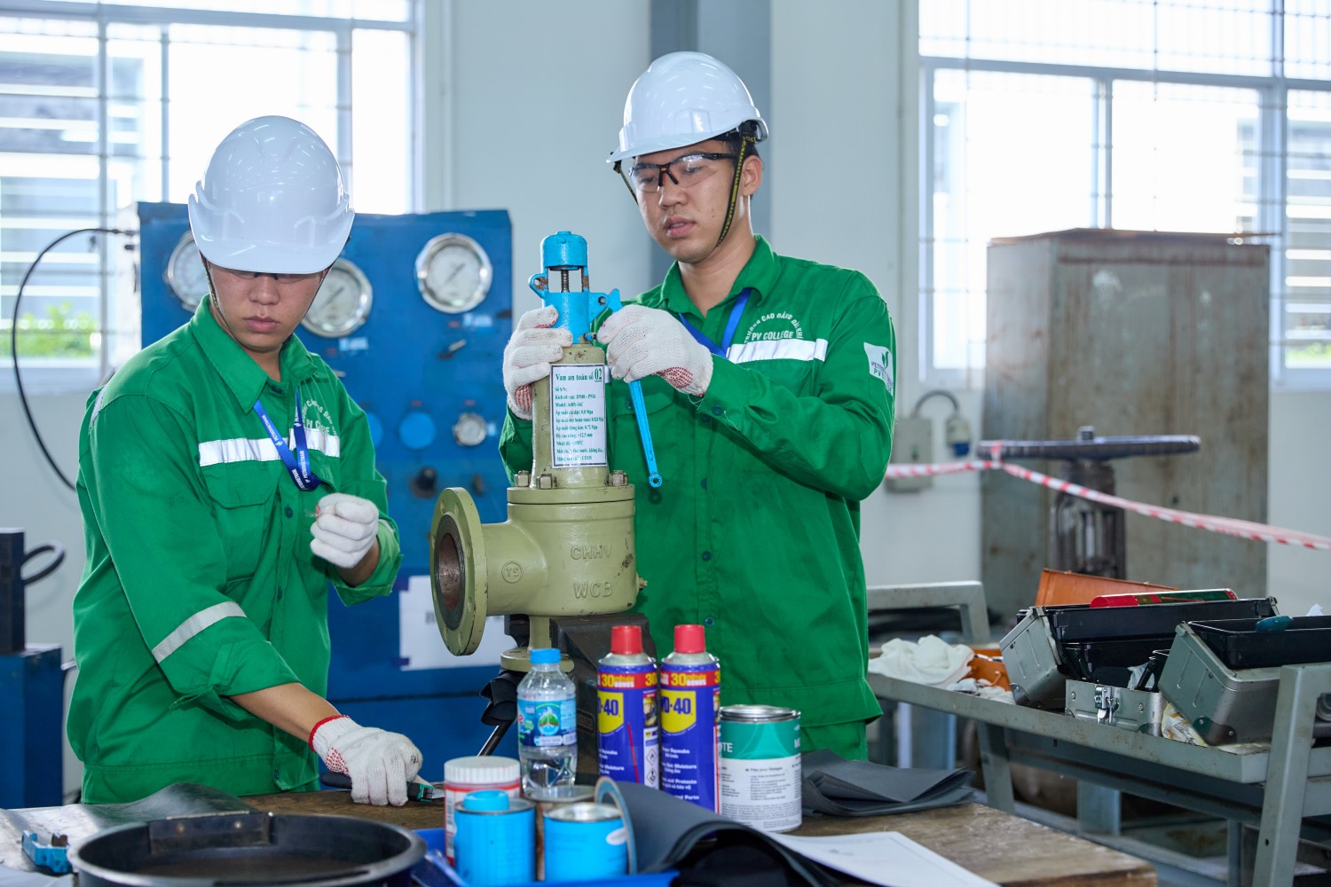 [Chùm ảnh] Hội thi Tay nghề Dầu khí lần thứ IX - năm 2026: Sôi nổi tranh tài ở 5 nghề thi mới