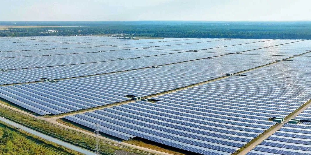 Khủng hoảng Trung Đông đẩy nhanh quá trình chuyển dịch năng lượng carbon thấp